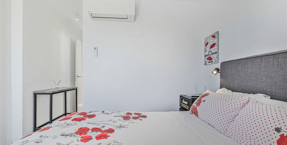 Продажа двухуровневого пентхауса в Estepona 25