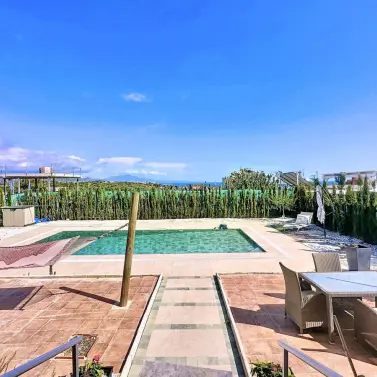 Sale of detached villa in Estepona