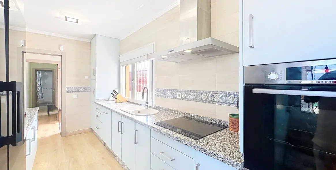 Sale of detached villa in Estepona 45