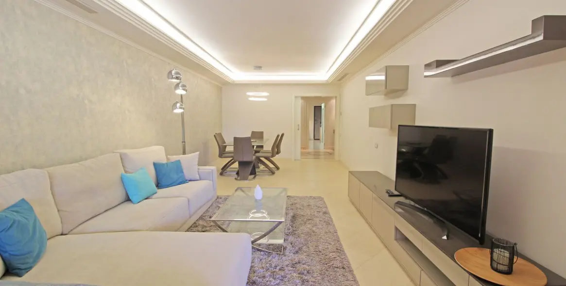 Продажа апартаментов на первом этаже в Guadalmina Baja 4