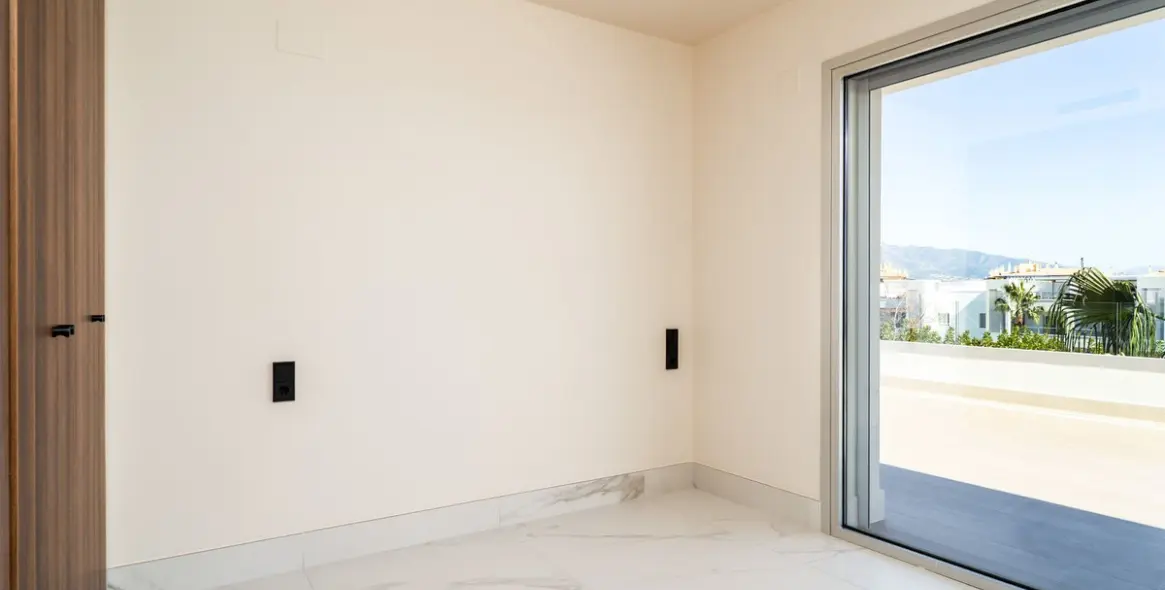 Sale of penthouse in San Pedro de Alcántara 7