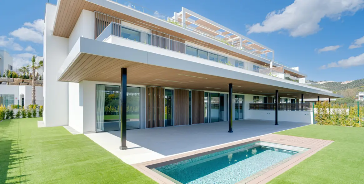 Sale of ground floor apartment in Santa Clara 1