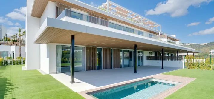 Sale of ground floor apartment in Santa Clara 0