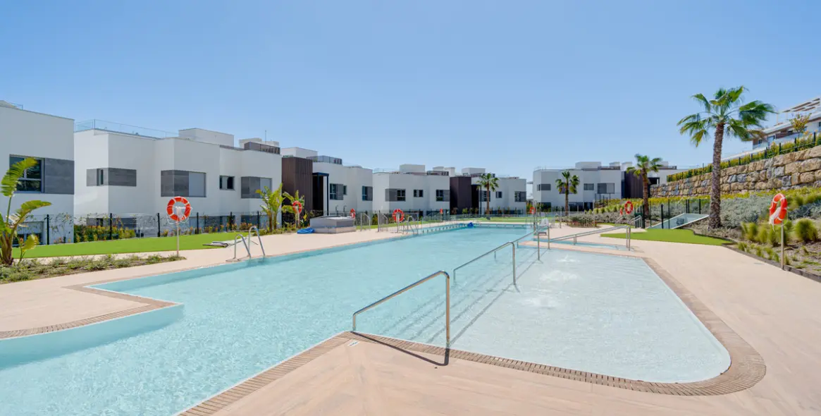 Sale of ground floor apartment in Santa Clara 9