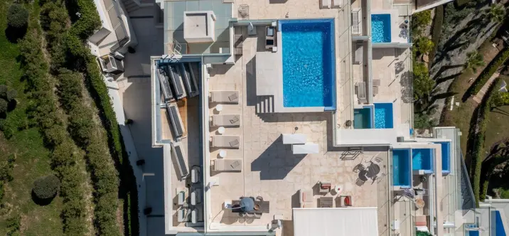 Sale of penthouse duplex in Nueva Andalucía 1