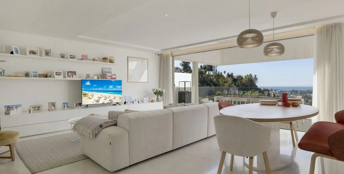 Sale of penthouse duplex in Nueva Andalucía 6