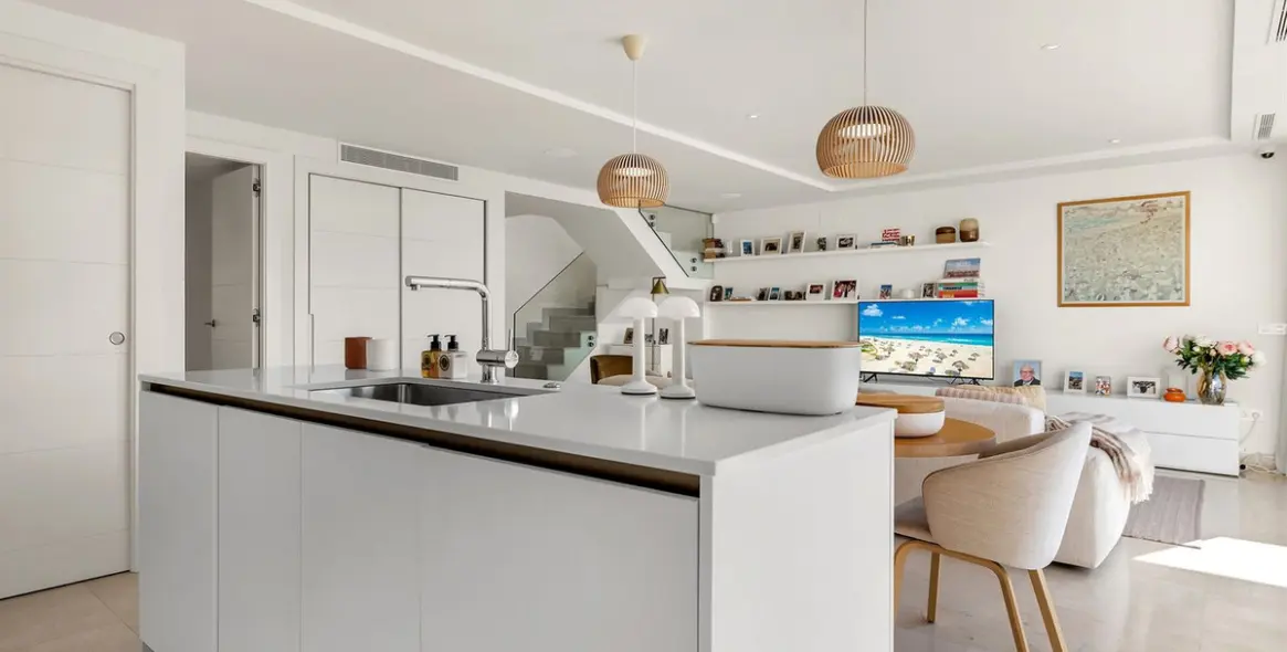 Sale of penthouse duplex in Nueva Andalucía 9