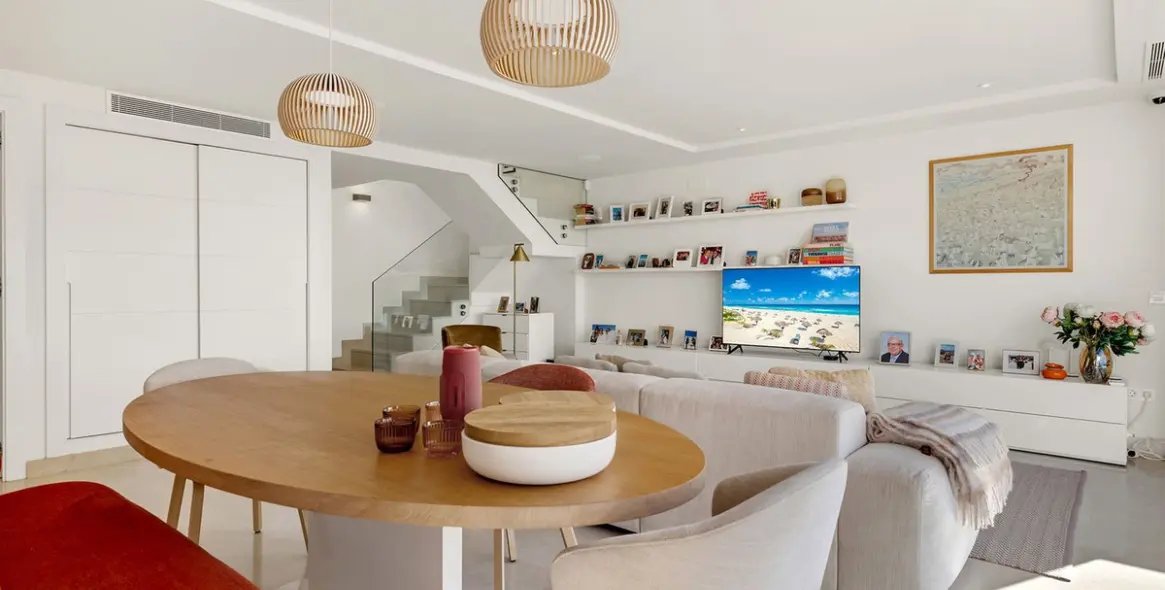 Sale of penthouse duplex in Nueva Andalucía 10