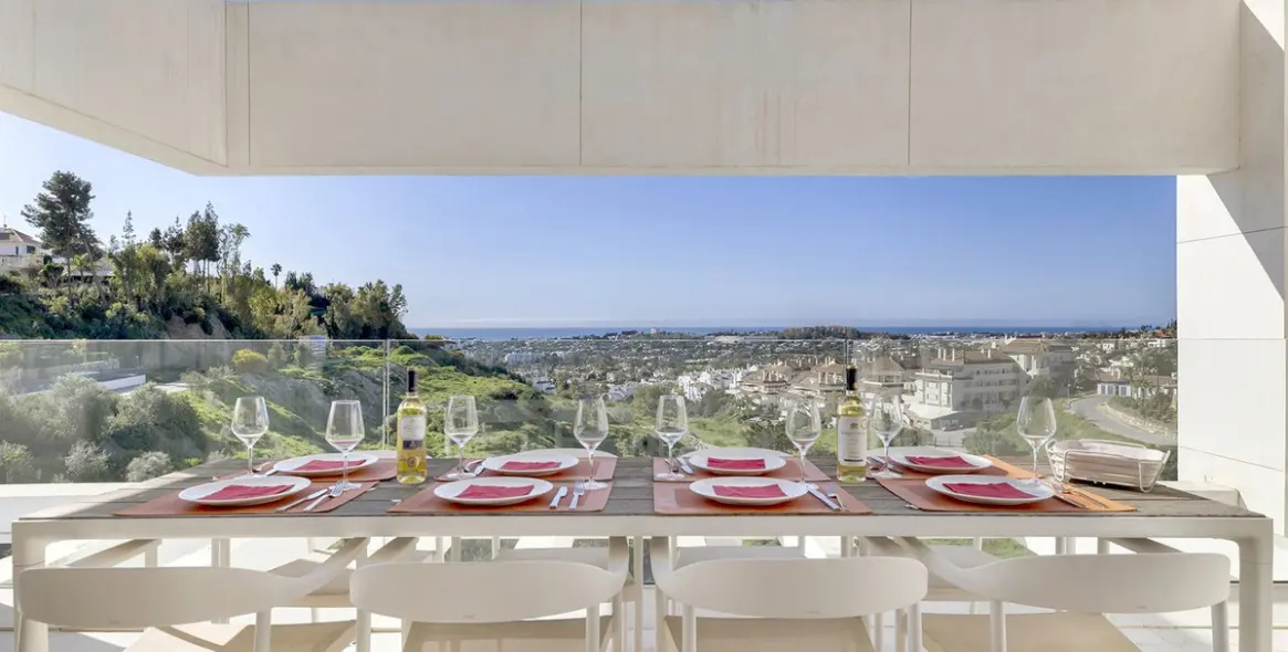 Sale of penthouse duplex in Nueva Andalucía 16