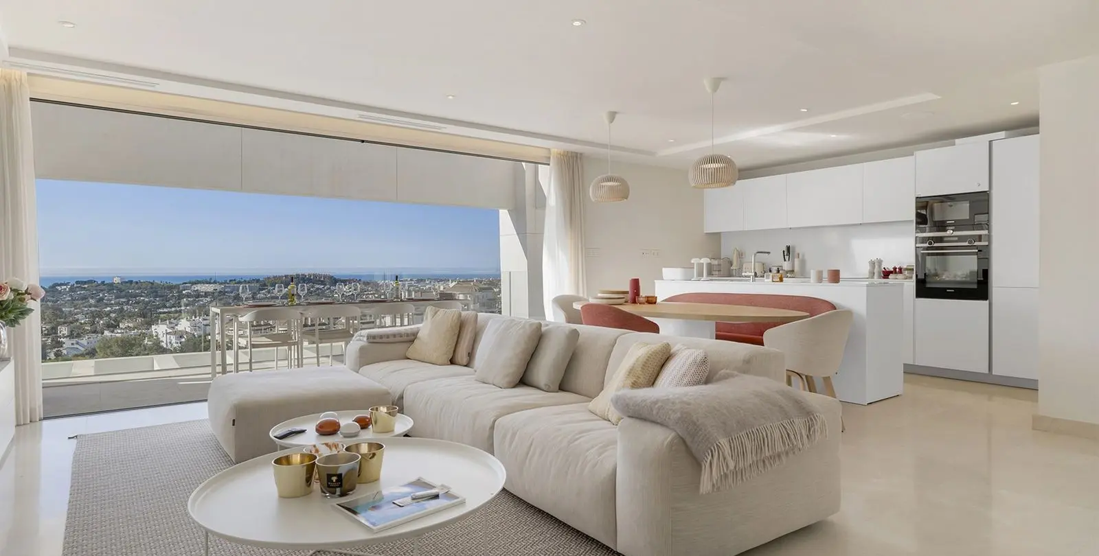 Sale of penthouse duplex in Nueva Andalucía 1