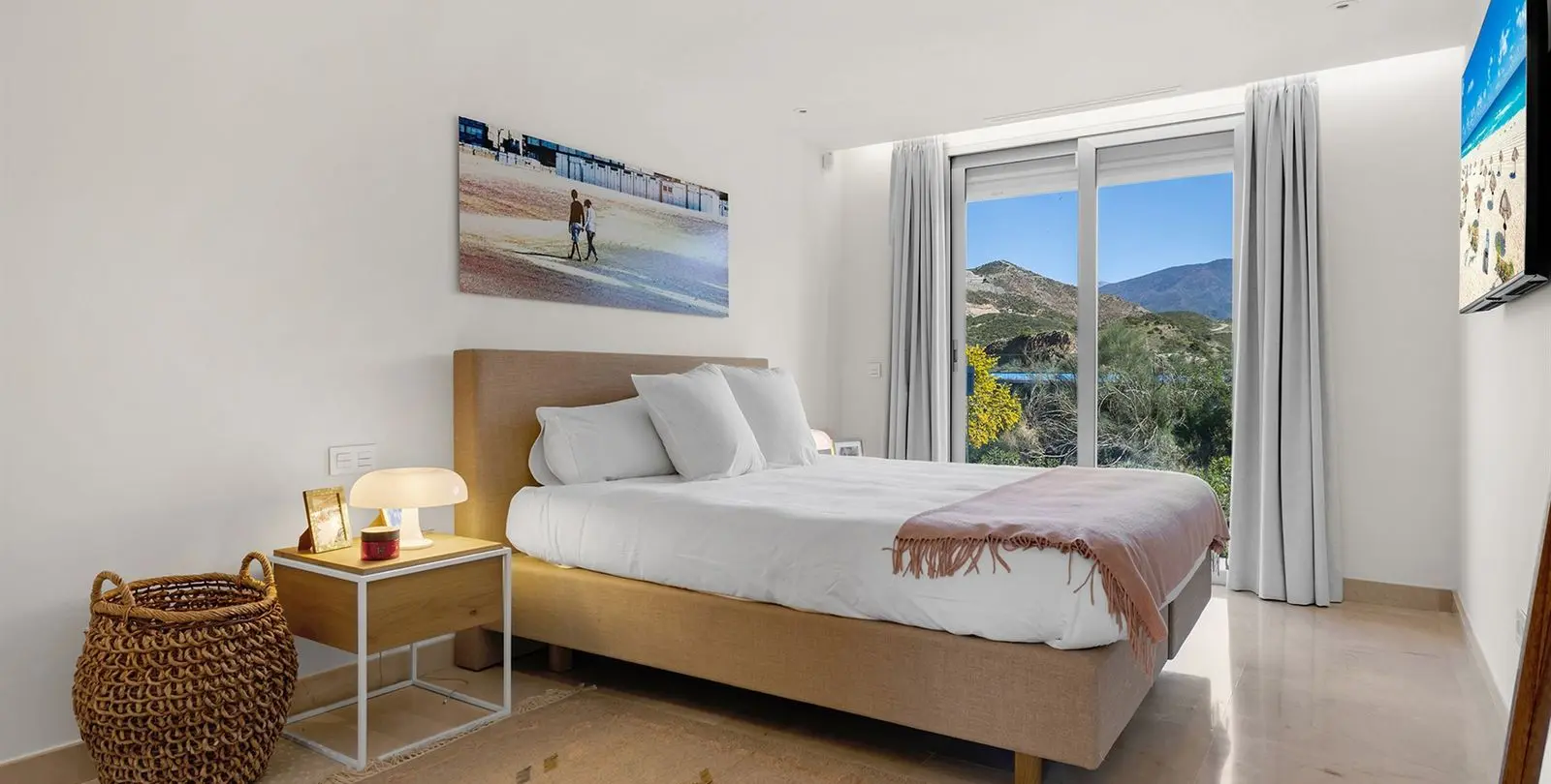Sale of penthouse duplex in Nueva Andalucía 21