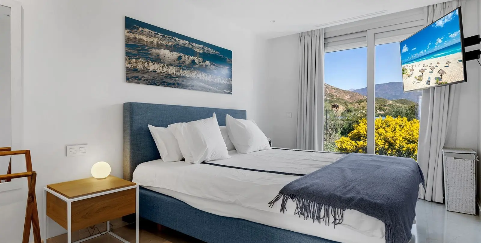 Sale of penthouse duplex in Nueva Andalucía 26
