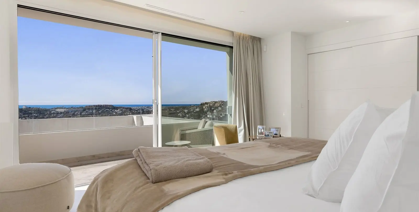 Sale of penthouse duplex in Nueva Andalucía 30
