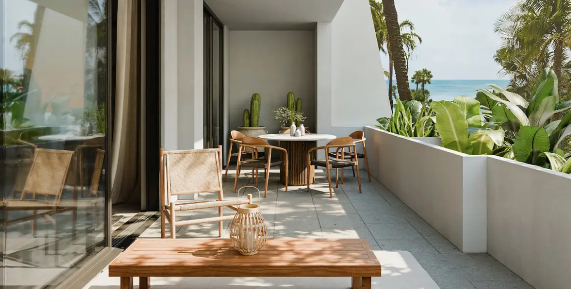 Sale of middle floor apartment in Puerto Banús 1