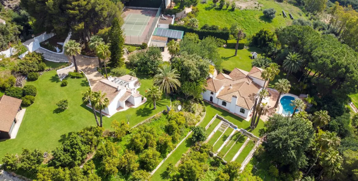Sale of finca - cortijo in Alhaurín el Grande 1