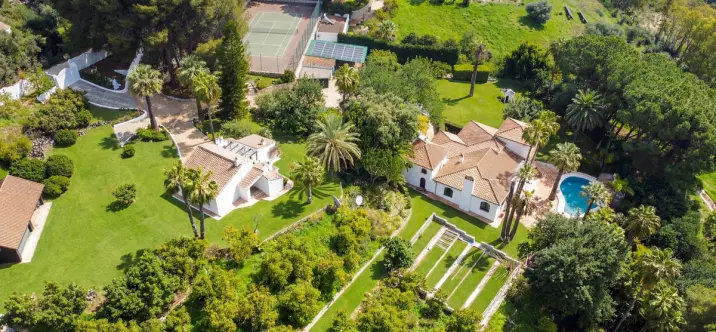 Sale of finca - cortijo in Alhaurín el Grande 0