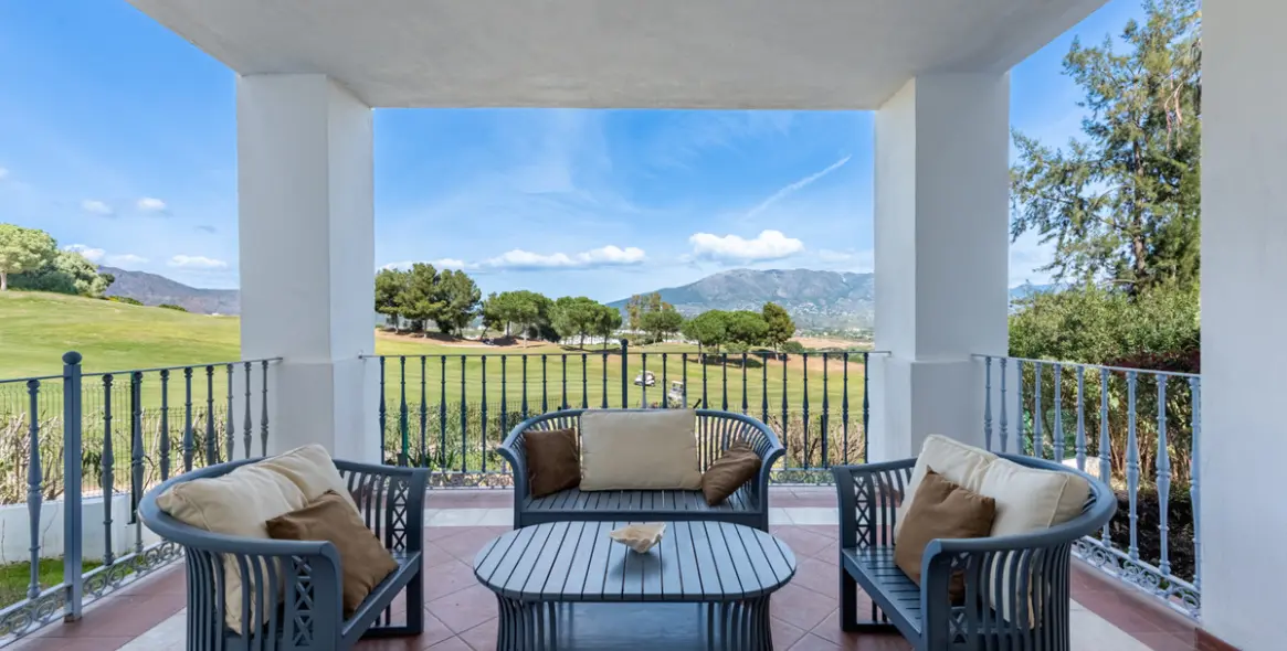 Sale of detached villa in La Cala Golf 13
