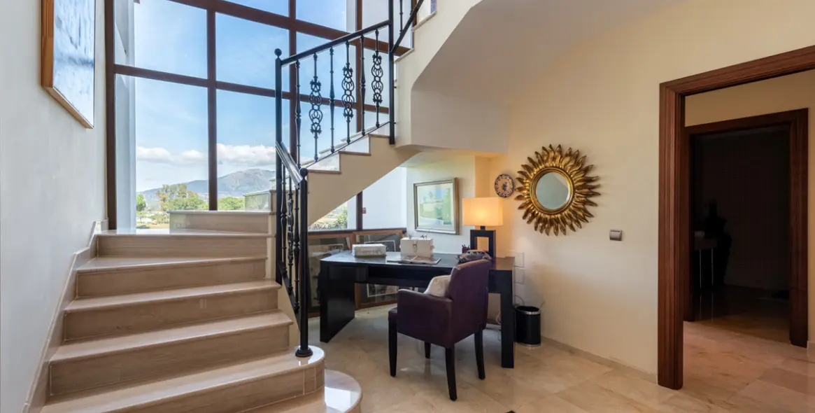 Sale of detached villa in La Cala Golf 14