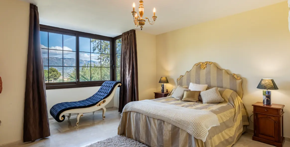 Sale of detached villa in La Cala Golf 16