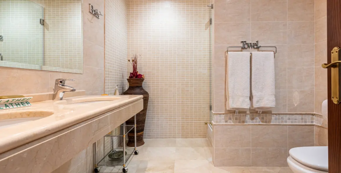 Sale of detached villa in La Cala Golf 17