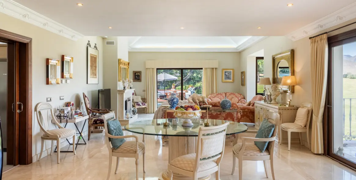 Sale of detached villa in La Cala Golf 19