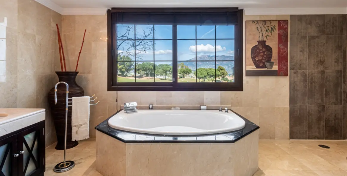 Venta de villa independiente en La Cala Golf 20