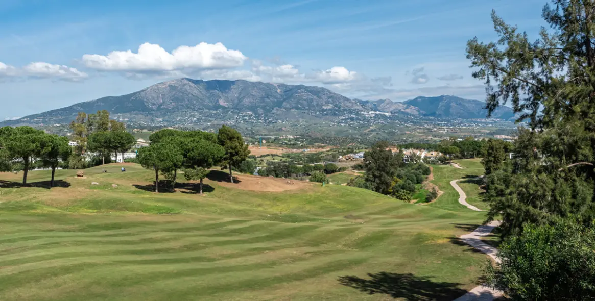 Venta de villa independiente en La Cala Golf 54