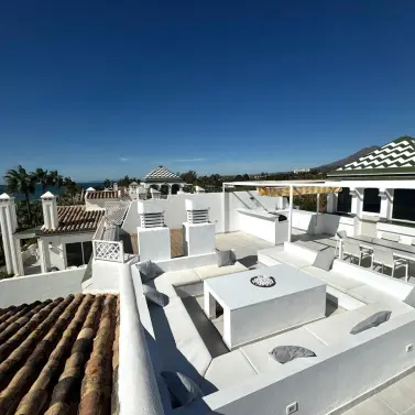 Sale of penthouse duplex in Estepona