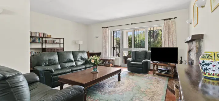 Sale of detached villa in Guadalmina Baja 1