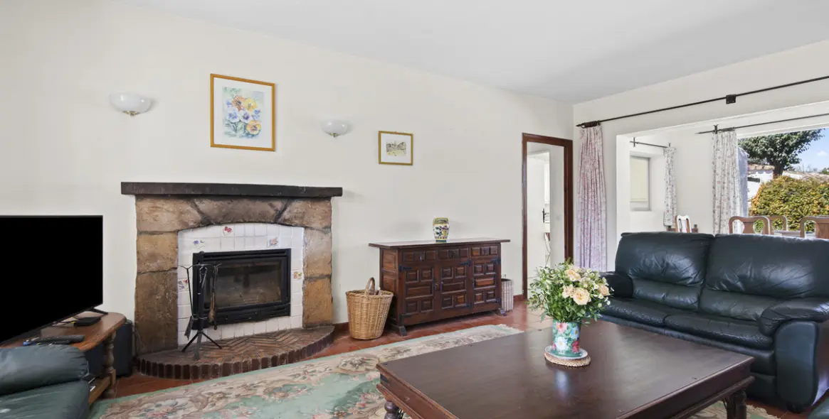 Sale of detached villa in Guadalmina Baja 4