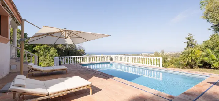 Sale of detached villa in Marbella 0