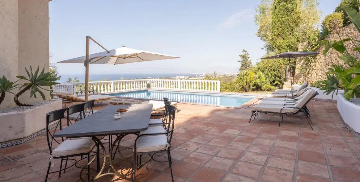 Sale of detached villa in Marbella 8