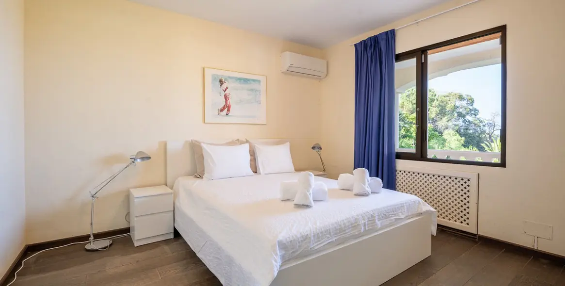 Sale of detached villa in Marbella 20