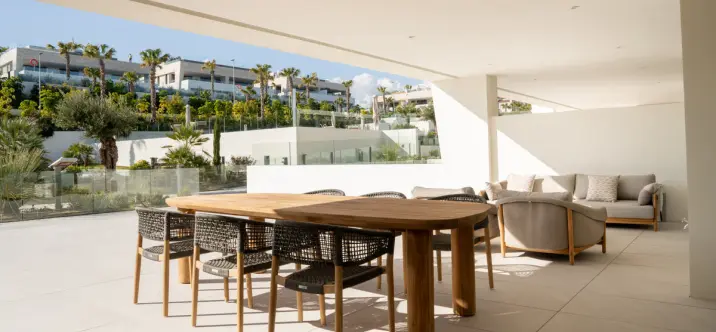 Sale of ground floor apartment in The Golden Mile 0