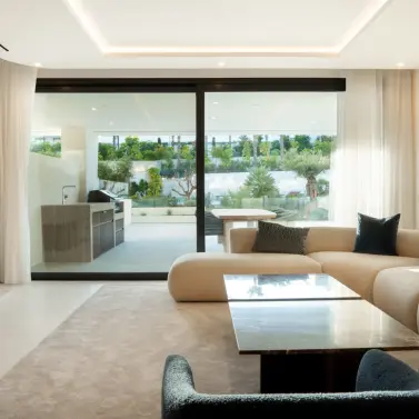 Sale of ground floor apartment in The Golden Mile