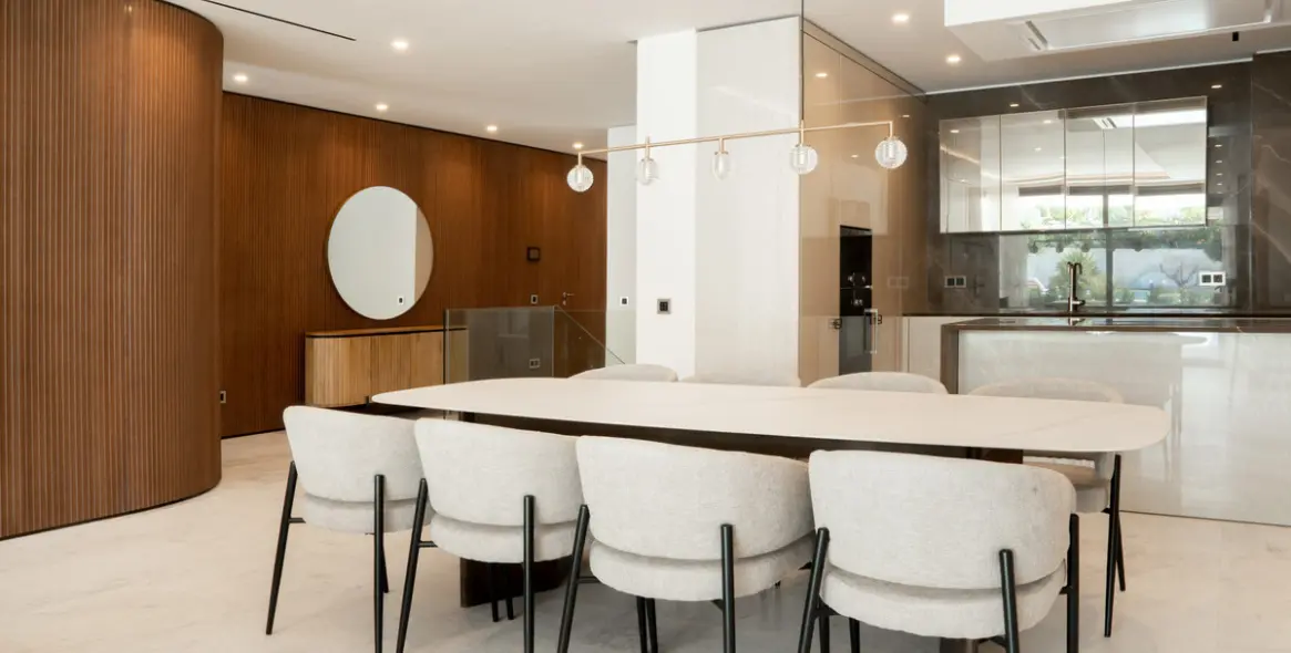 Sale of ground floor apartment in The Golden Mile 7