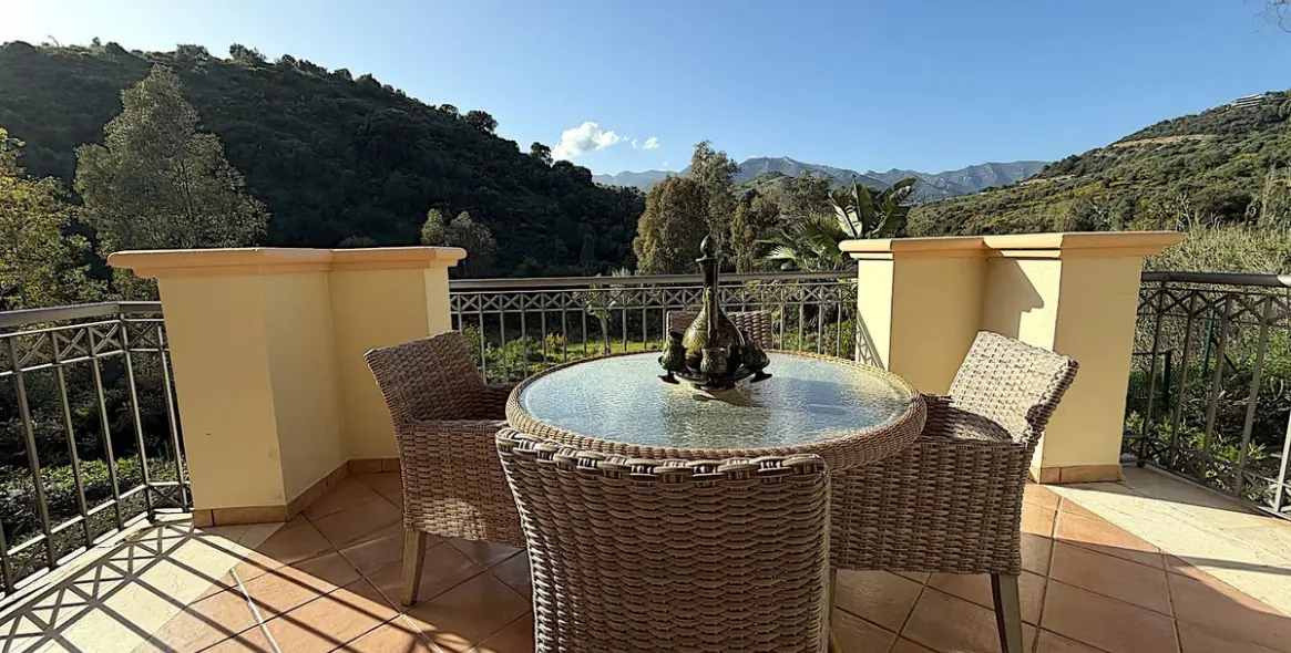 Долгосрочная аренда апартаментов на среднем этаже в Río Real 1