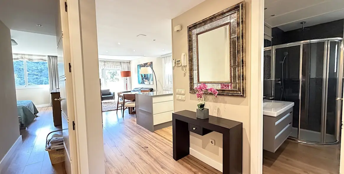 Долгосрочная аренда апартаментов на среднем этаже в Río Real 2