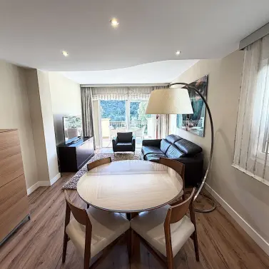 Долгосрочная аренда апартаментов на среднем этаже в Río Real