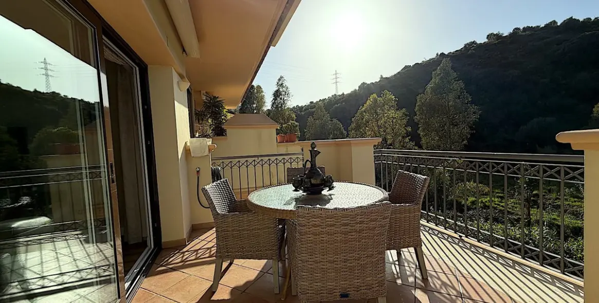 Долгосрочная аренда апартаментов на среднем этаже в Río Real 10