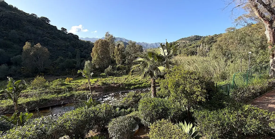 Долгосрочная аренда апартаментов на среднем этаже в Río Real 14