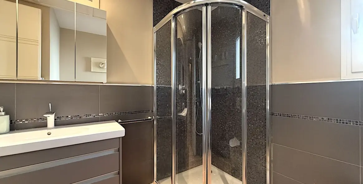 Долгосрочная аренда апартаментов на среднем этаже в Río Real 23