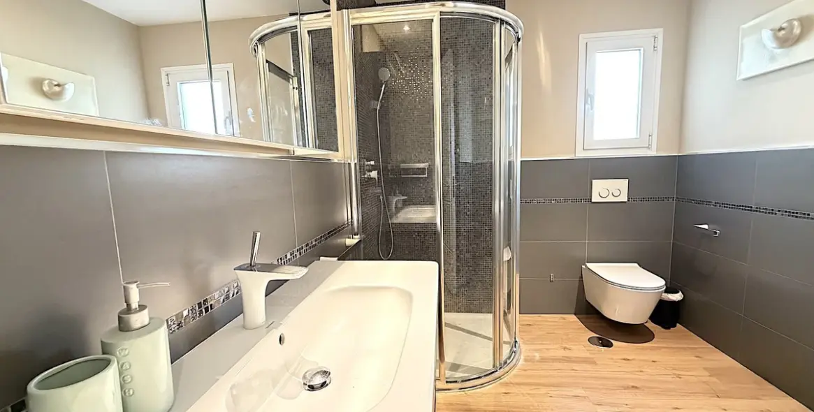 Долгосрочная аренда апартаментов на среднем этаже в Río Real 25