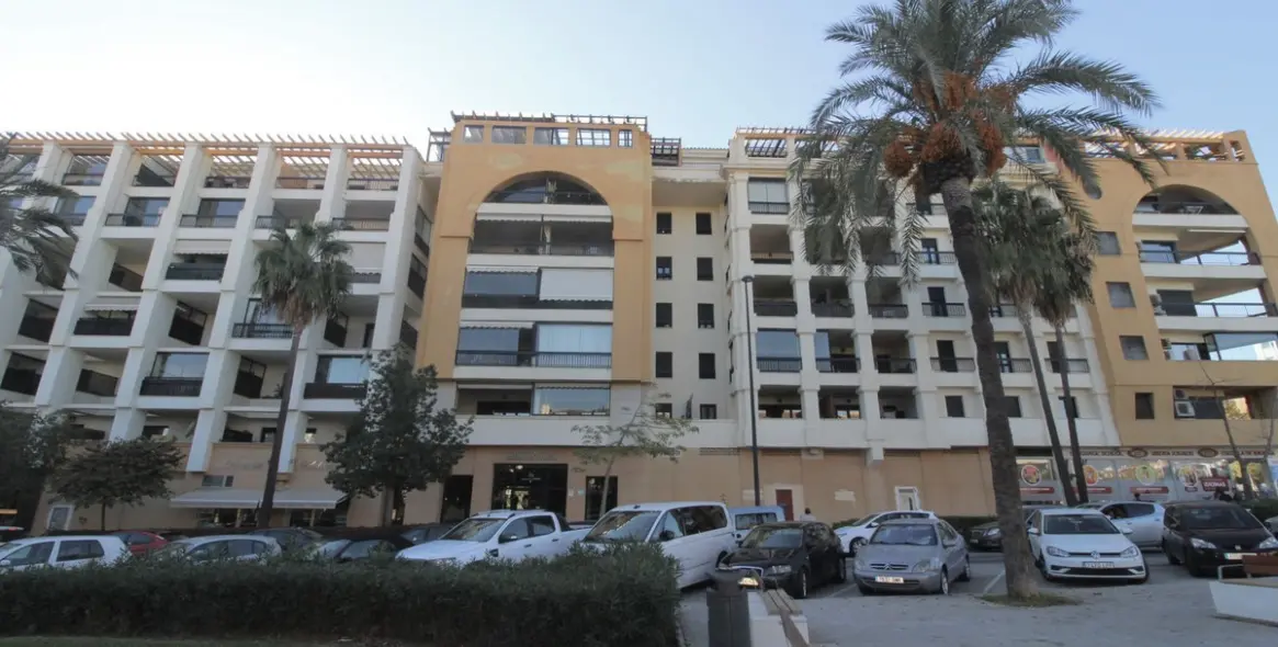 Долгосрочная аренда апартаментов на среднем этаже в San Pedro de Alcántara 2