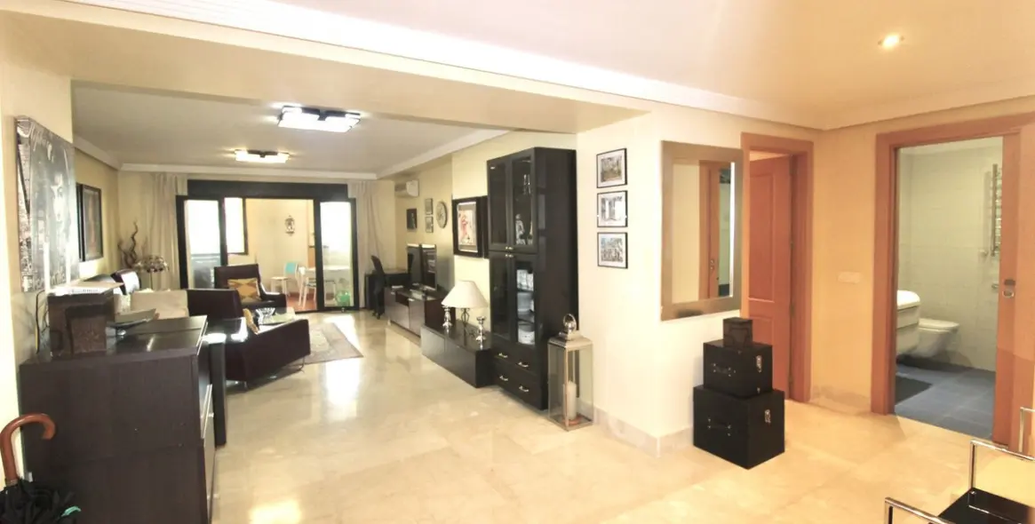 Долгосрочная аренда апартаментов на среднем этаже в San Pedro de Alcántara 3