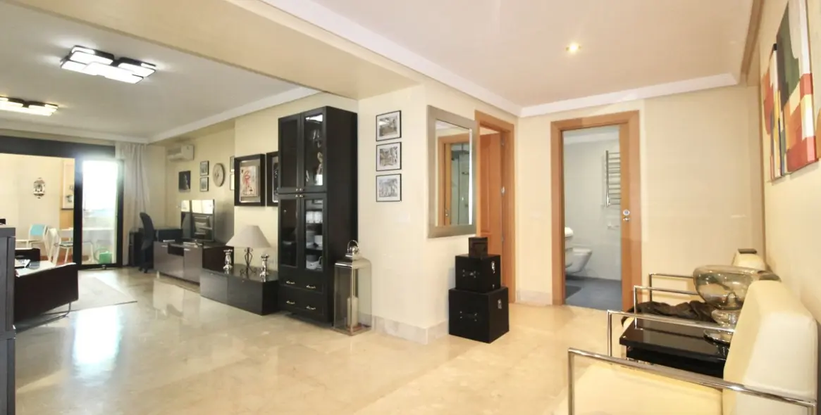 Долгосрочная аренда апартаментов на среднем этаже в San Pedro de Alcántara 5