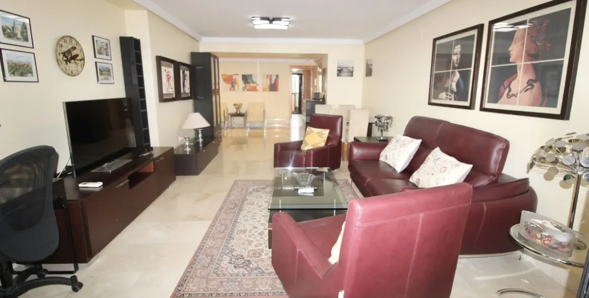 Долгосрочная аренда апартаментов на среднем этаже в San Pedro de Alcántara 6