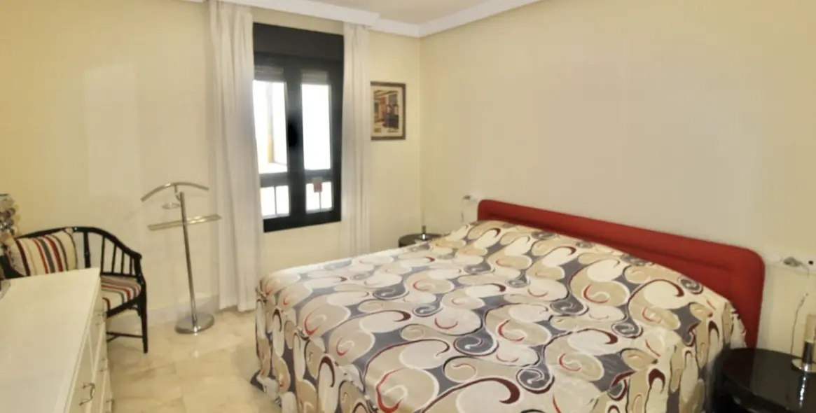 Долгосрочная аренда апартаментов на среднем этаже в San Pedro de Alcántara 8