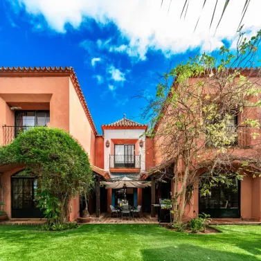 Long-term rent of detached villa in Guadalmina Baja