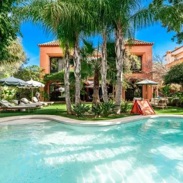 Long-term rent of detached villa in Guadalmina Baja